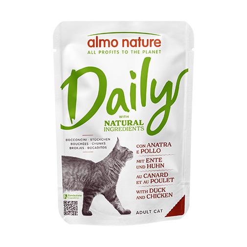 Comida húmeda en trocitos en salsa para gato adulto